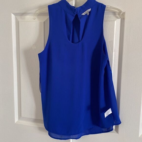 Naked Zebra High Neck Back Opening Sleeveless Top - Picture 6 of 7